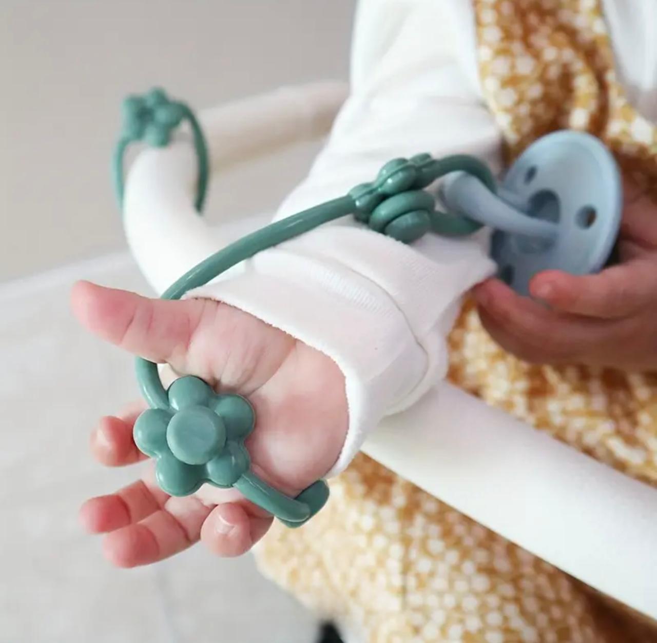 Pacifier Clip